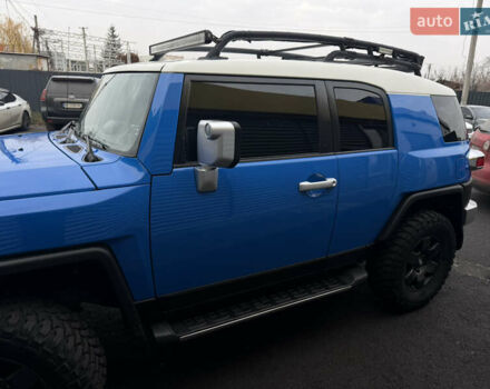 Синій Тойота ФЖ Крузер, об'ємом двигуна 3.96 л та пробігом 210 тис. км за 21999 $, фото 4 на Automoto.ua