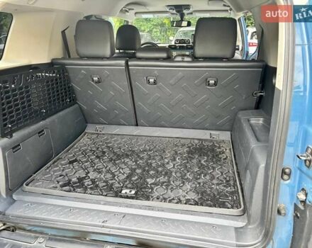 Синій Тойота ФЖ Крузер, об'ємом двигуна 4 л та пробігом 130 тис. км за 32000 $, фото 21 на Automoto.ua