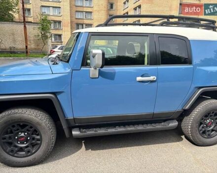 Синій Тойота ФЖ Крузер, об'ємом двигуна 4 л та пробігом 130 тис. км за 32000 $, фото 3 на Automoto.ua