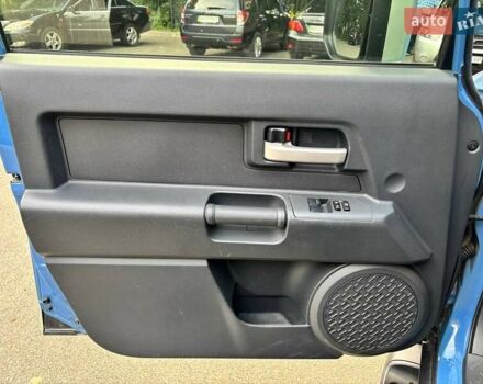 Синій Тойота ФЖ Крузер, об'ємом двигуна 4 л та пробігом 130 тис. км за 32000 $, фото 23 на Automoto.ua