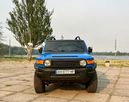 Синий Тойота ФЖ Крузер, объемом двигателя 3.96 л и пробегом 220 тыс. км за 21900 $, фото 1 на Automoto.ua