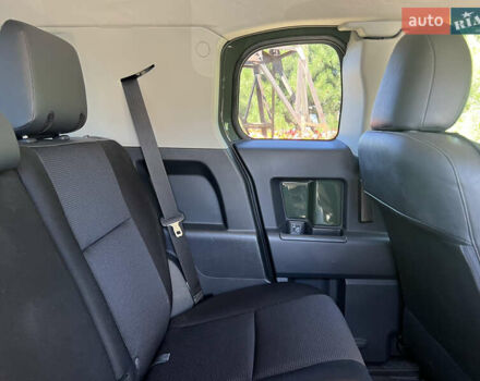 Зеленый Тойота ФЖ Крузер, объемом двигателя 3.96 л и пробегом 145 тыс. км за 27900 $, фото 20 на Automoto.ua