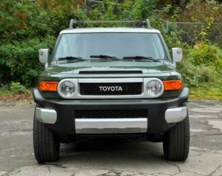 Зеленый Тойота ФЖ Крузер, объемом двигателя 4 л и пробегом 83 тыс. км за 4500 $, фото 1 на Automoto.ua