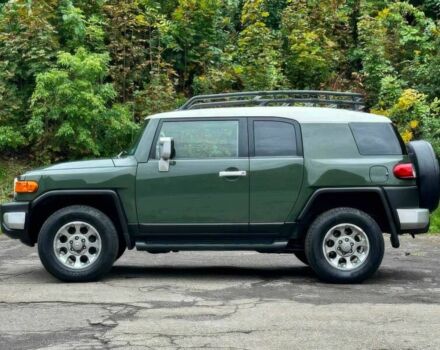 Зеленый Тойота ФЖ Крузер, объемом двигателя 4 л и пробегом 83 тыс. км за 4500 $, фото 3 на Automoto.ua