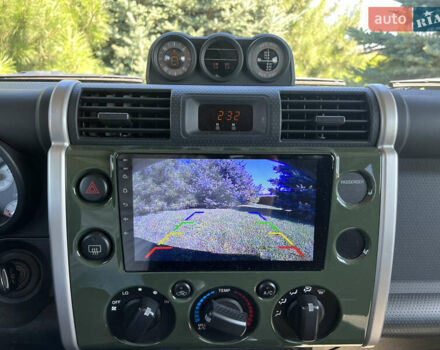 Зеленый Тойота ФЖ Крузер, объемом двигателя 3.96 л и пробегом 145 тыс. км за 27900 $, фото 14 на Automoto.ua