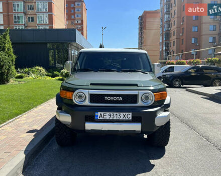Зеленый Тойота ФЖ Крузер, объемом двигателя 3.96 л и пробегом 145 тыс. км за 27900 $, фото 8 на Automoto.ua