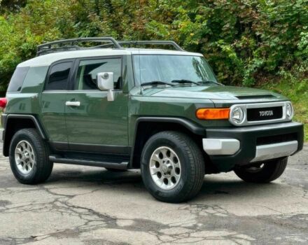 Зеленый Тойота ФЖ Крузер, объемом двигателя 4 л и пробегом 83 тыс. км за 4500 $, фото 1 на Automoto.ua