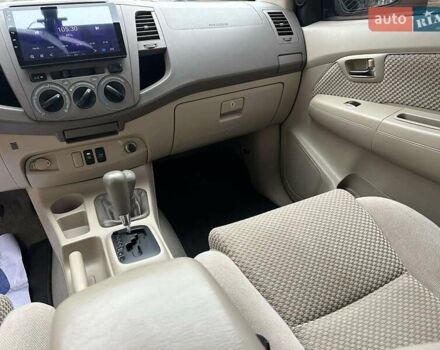 Бежевий Тойота Фортунер, об'ємом двигуна 2.7 л та пробігом 178 тис. км за 11300 $, фото 12 на Automoto.ua