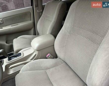 Бежевий Тойота Фортунер, об'ємом двигуна 2.7 л та пробігом 178 тис. км за 11300 $, фото 14 на Automoto.ua