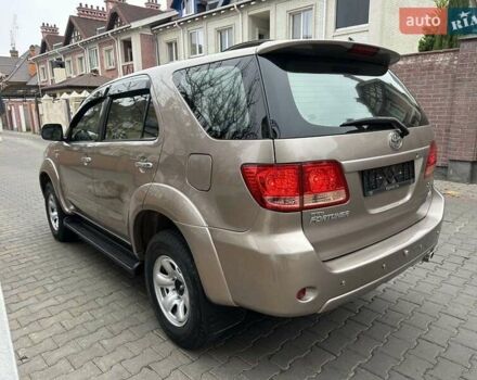 Бежевий Тойота Фортунер, об'ємом двигуна 2.7 л та пробігом 178 тис. км за 11300 $, фото 7 на Automoto.ua