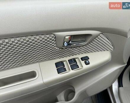 Бежевий Тойота Фортунер, об'ємом двигуна 2.7 л та пробігом 178 тис. км за 11300 $, фото 20 на Automoto.ua