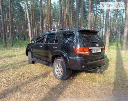 Тойота Фортунер 2005 у Лебедине на Automoto.ua Чорний Тойота Фортунер, об'ємом двигуна 4 л та пробігом 232 тис. км за 11700 $, фото 13 на Automoto.ua