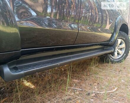 Тойота Фортунер 2005 у Лебедине на Automoto.ua Чорний Тойота Фортунер, об'ємом двигуна 4 л та пробігом 232 тис. км за 11700 $, фото 8 на Automoto.ua