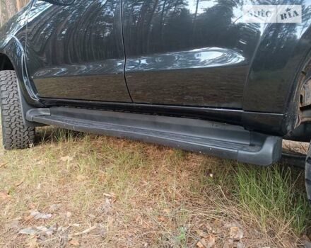 Тойота Фортунер 2005 у Лебедине на Automoto.ua Чорний Тойота Фортунер, об'ємом двигуна 4 л та пробігом 232 тис. км за 11700 $, фото 9 на Automoto.ua