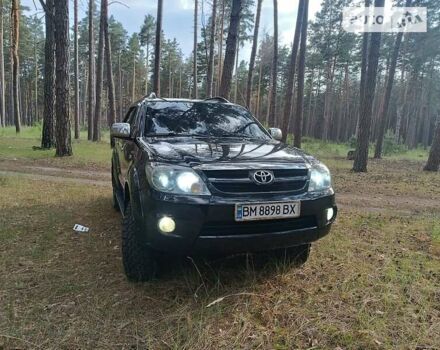 Тойота Фортунер 2005 у Лебедине на Automoto.ua Чорний Тойота Фортунер, об'ємом двигуна 4 л та пробігом 232 тис. км за 11700 $, фото 10 на Automoto.ua