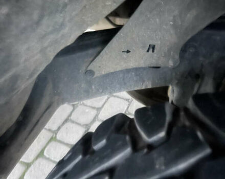 Черный Тойота Фортунер, объемом двигателя 2.7 л и пробегом 351 тыс. км за 12700 $, фото 10 на Automoto.ua