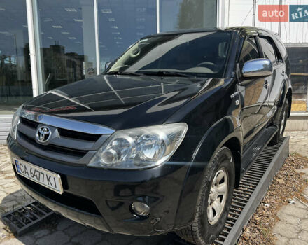Черный Тойота Фортунер, объемом двигателя 2.69 л и пробегом 178 тыс. км за 12300 $, фото 2 на Automoto.ua
