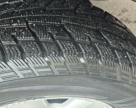 Черный Тойота Фортунер, объемом двигателя 2.7 л и пробегом 190 тыс. км за 15000 $, фото 15 на Automoto.ua