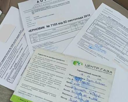 Черный Тойота Фортунер, объемом двигателя 2.7 л и пробегом 186 тыс. км за 15500 $, фото 42 на Automoto.ua