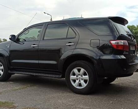 Черный Тойота Фортунер, объемом двигателя 2.7 л и пробегом 186 тыс. км за 15500 $, фото 22 на Automoto.ua