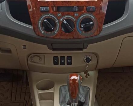 Черный Тойота Фортунер, объемом двигателя 2.7 л и пробегом 186 тыс. км за 15500 $, фото 16 на Automoto.ua