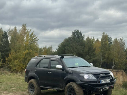 Чорний Тойота Фортунер, об'ємом двигуна 3.96 л та пробігом 335 тис. км за 14000 $, фото 1 на Automoto.ua