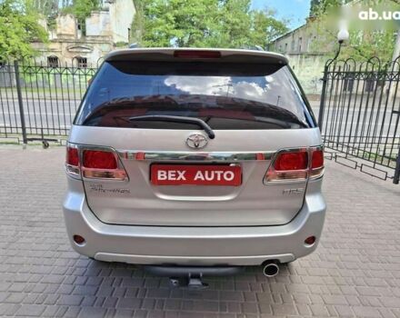 Тойота Фортунер, объемом двигателя 0 л и пробегом 355 тыс. км за 11500 $, фото 3 на Automoto.ua