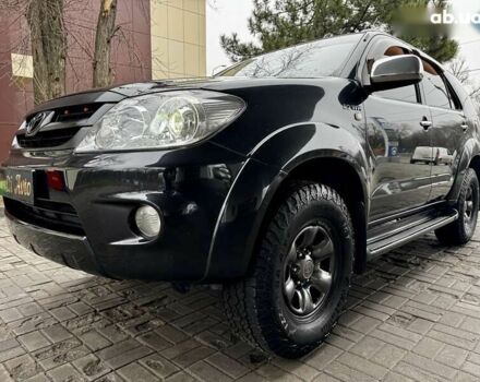 Тойота Фортунер, объемом двигателя 0 л и пробегом 210 тыс. км за 11500 $, фото 4 на Automoto.ua