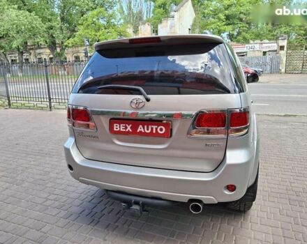 Тойота Фортунер, объемом двигателя 0 л и пробегом 355 тыс. км за 11500 $, фото 4 на Automoto.ua