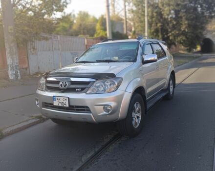 Тойота Фортунер 2006 в Одессе на Automoto.ua Серый Тойота Фортунер, объемом двигателя 3 л и пробегом 192 тыс. км за 11200 $, фото 1 на Automoto.ua