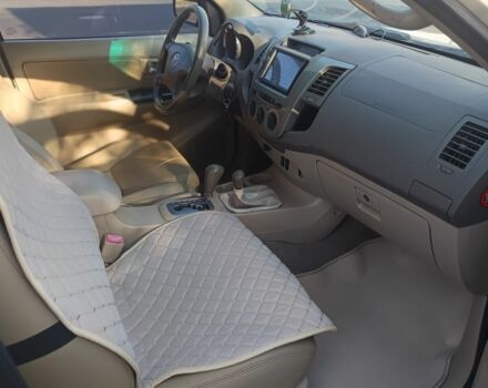 Тойота Фортунер 2006 в Одессе на Automoto.ua Серый Тойота Фортунер, объемом двигателя 3 л и пробегом 192 тыс. км за 11200 $, фото 3 на Automoto.ua