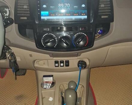 Сірий Тойота Фортунер, об'ємом двигуна 2.69 л та пробігом 360 тис. км за 8500 $, фото 5 на Automoto.ua