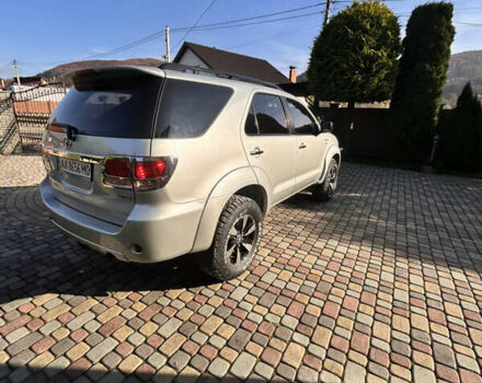 Серый Тойота Фортунер, объемом двигателя 3.96 л и пробегом 217 тыс. км за 14535 $, фото 5 на Automoto.ua
