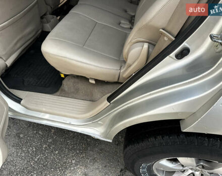 Серый Тойота Фортунер, объемом двигателя 3.96 л и пробегом 310 тыс. км за 8900 $, фото 17 на Automoto.ua