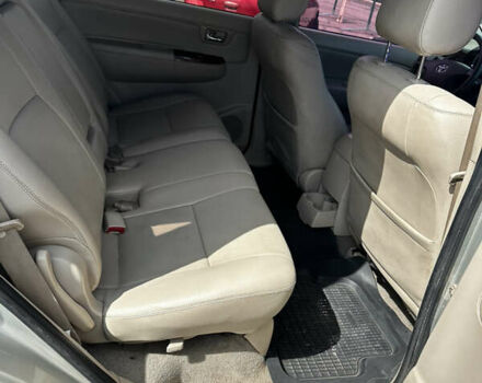 Серый Тойота Фортунер, объемом двигателя 3.96 л и пробегом 310 тыс. км за 8900 $, фото 15 на Automoto.ua