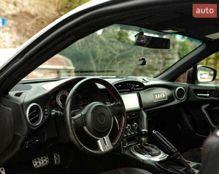 Белый Тойота ГТ 86, объемом двигателя 2 л и пробегом 75 тыс. км за 14500 $, фото 8 на Automoto.ua