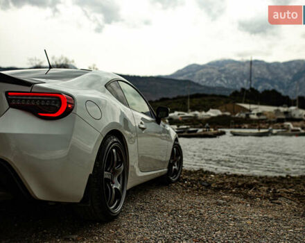 Белый Тойота ГТ 86, объемом двигателя 2 л и пробегом 75 тыс. км за 14500 $, фото 3 на Automoto.ua