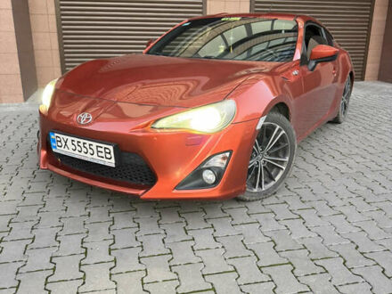 Тойота ГТ 86 2012 у Хмельницькому на Automoto.ua Помаранчевий Тойота ГТ 86, об'ємом двигуна 2 л та пробігом 74 тис. км за 12500 $, фото 1 на Automoto.ua