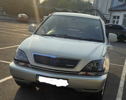 Бежевый Тойота Харриер, объемом двигателя 3 л и пробегом 480 тыс. км за 4000 $, фото 1 на Automoto.ua