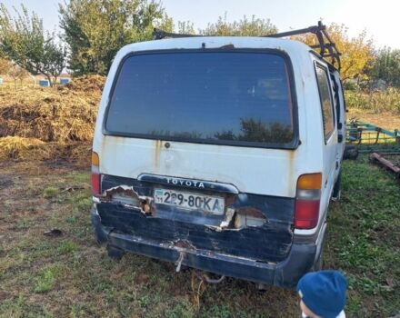 Білий Тойота Хіасє, об'ємом двигуна 2 л та пробігом 500 тис. км за 900 $, фото 3 на Automoto.ua