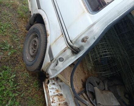 Білий Тойота Хіасє, об'ємом двигуна 2 л та пробігом 500 тис. км за 900 $, фото 5 на Automoto.ua