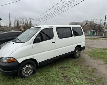 Білий Тойота Хіасє, об'ємом двигуна 2.4 л та пробігом 407 тис. км за 4200 $, фото 1 на Automoto.ua