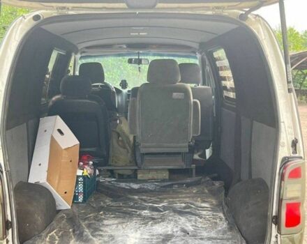 Белый Тойота Хиасе, объемом двигателя 2.5 л и пробегом 300 тыс. км за 3500 $, фото 5 на Automoto.ua