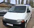 Белый Тойота Хиасе, объемом двигателя 2.5 л и пробегом 410 тыс. км за 9999 $, фото 1 на Automoto.ua