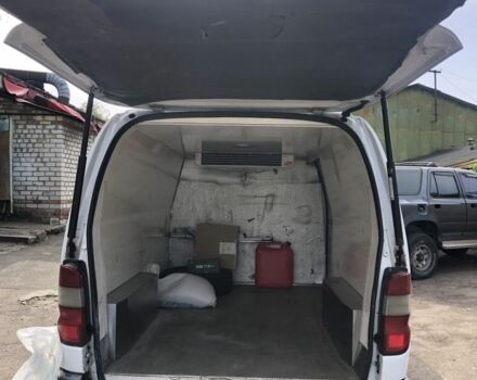 Белый Тойота Хиасе, объемом двигателя 2.5 л и пробегом 410 тыс. км за 9999 $, фото 1 на Automoto.ua