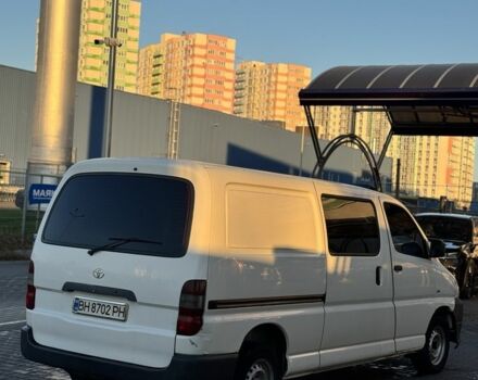 Белый Тойота Хиасе, объемом двигателя 2.5 л и пробегом 267 тыс. км за 5200 $, фото 3 на Automoto.ua