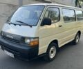 Белый Тойота Хиасе, объемом двигателя 2 л и пробегом 210 тыс. км за 4200 $, фото 1 на Automoto.ua