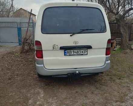 Білий Тойота Хіасє, об'ємом двигуна 2.4 л та пробігом 230 тис. км за 4000 $, фото 2 на Automoto.ua