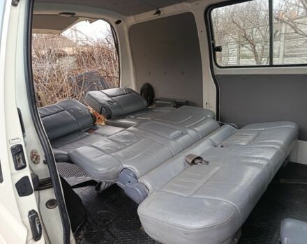 Белый Тойота Хиасе, объемом двигателя 2.4 л и пробегом 370 тыс. км за 9200 $, фото 8 на Automoto.ua