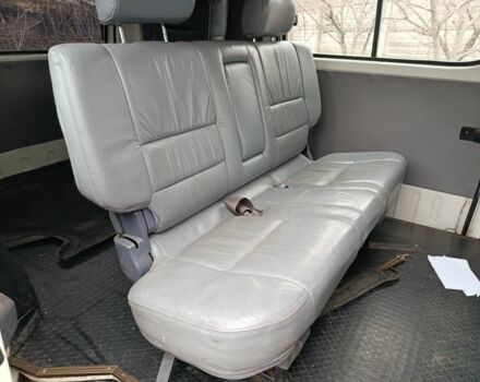 Белый Тойота Хиасе, объемом двигателя 2.4 л и пробегом 370 тыс. км за 9200 $, фото 6 на Automoto.ua